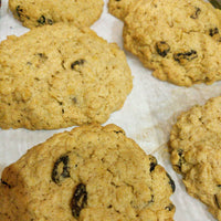Oatmeal Raisin Cookies (6)